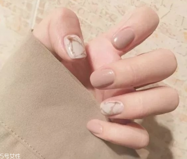 2018美甲流行色 2018美甲圖片大全 2018美甲流行色 2018美甲圖片大全