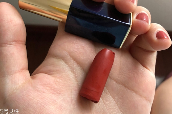 雅詩(shī)蘭黛333掉色嗎 越大牌掉色越嚴(yán)重