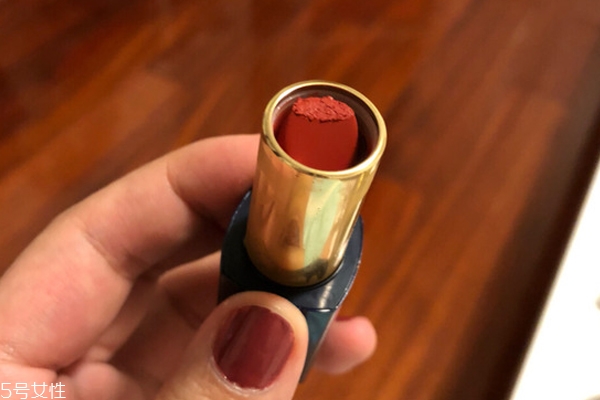 雅詩(shī)蘭黛333掉色嗎 越大牌掉色越嚴(yán)重