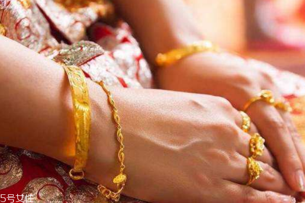 結(jié)婚三金是指哪三金 要了解清楚 結(jié)婚三金是指哪三金 要了解清楚