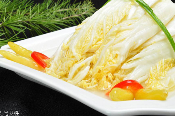 娃娃菜為什么叫娃娃菜 因?yàn)樘蓯?><p><strong>娃娃菜為什么叫娃娃菜 因?yàn)樘蓯?/strong></p></a></li> 	     </ul>
		</div>
	   <div   id=