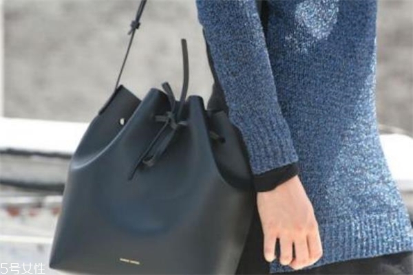 曼蘇麗爾包包多少錢(qián) 歐美明星出街必備