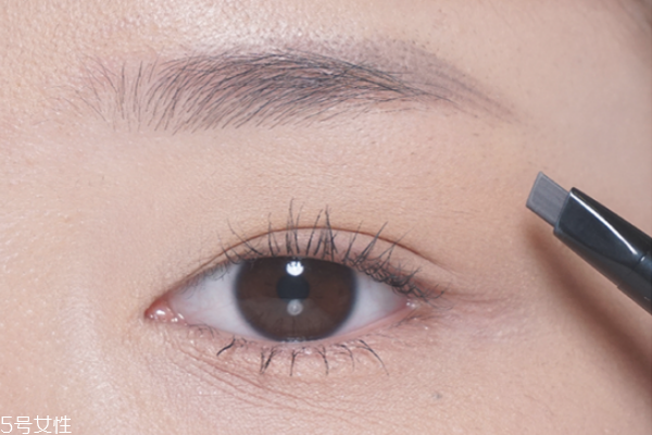 英氣眉怎么畫(huà) 英氣眉畫(huà)法