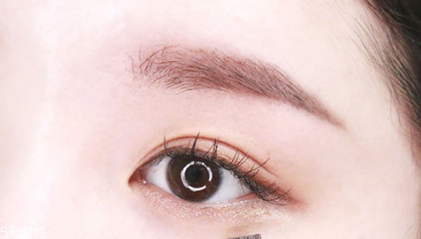 情人節(jié)化什么眼妝 約會(huì)眼妝畫法