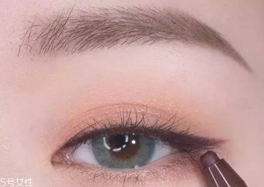 網(wǎng)紅妝怎么化 網(wǎng)紅妝步驟畫(huà)法