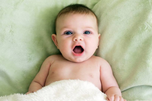 立冬時節(jié)嬰兒流鼻血怎么辦 立冬時節(jié)嬰兒流鼻血怎么辦