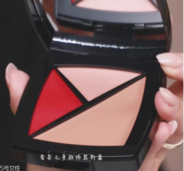 星空妝怎么化 星空妝容教程 星空妝怎么化 星空妝容教程