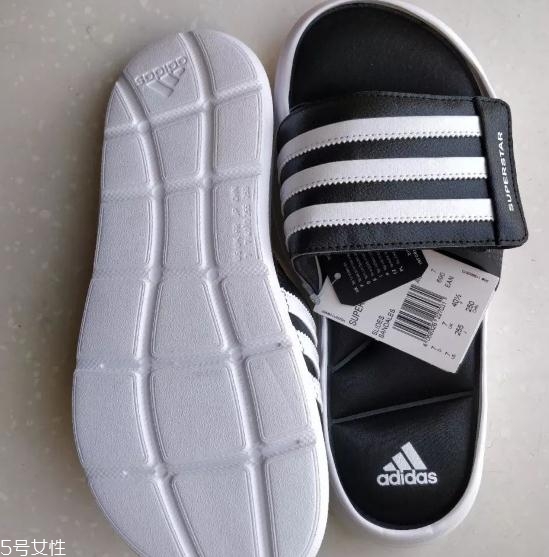 阿迪達(dá)斯5g拖鞋測評 今夏最火爆的運(yùn)動拖鞋