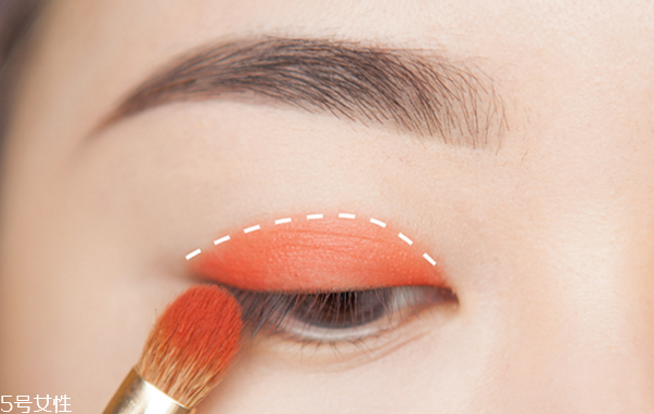 單色眼影怎么用 單色眼影的畫法步驟圖 單色眼影怎么用 單色眼影的畫法步驟圖