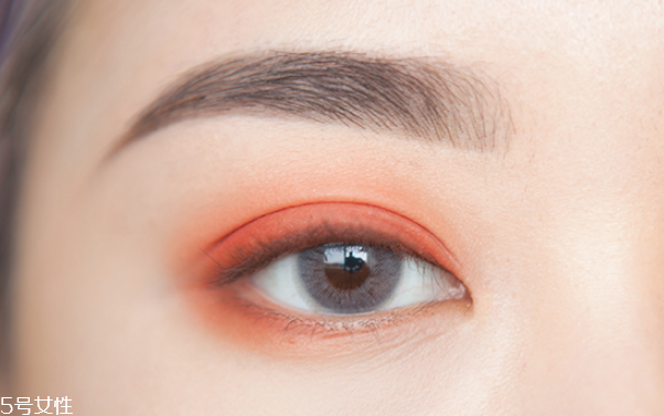 單色眼影怎么用 單色眼影的畫法步驟圖 單色眼影怎么用 單色眼影的畫法步驟圖
