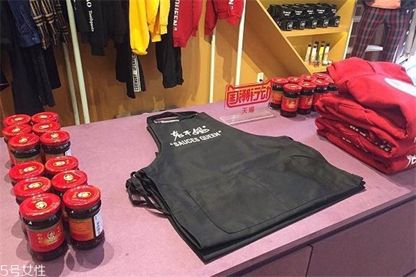 老干媽衛(wèi)衣多少錢 紐約時(shí)裝周爆款