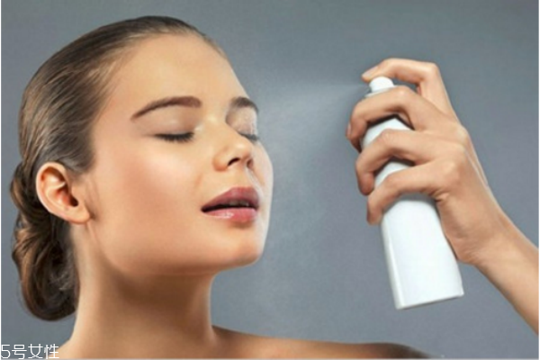 秋冬換季，你要注意的肌膚問題