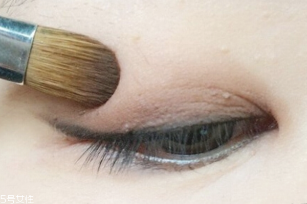 內(nèi)雙怎么畫眼線不暈染 內(nèi)雙眼線這樣畫 內(nèi)雙怎么畫眼線不暈染 內(nèi)雙眼線這樣畫