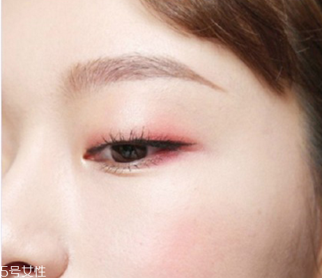內(nèi)雙怎么畫眼線不暈染 內(nèi)雙眼線這樣畫 內(nèi)雙怎么畫眼線不暈染 內(nèi)雙眼線這樣畫