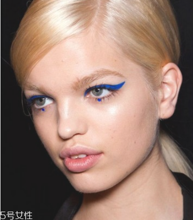 初學(xué)者怎樣畫(huà)眼線 各種眼型的眼線畫(huà)法 初學(xué)者怎樣畫(huà)眼線 各種眼型的眼線畫(huà)法