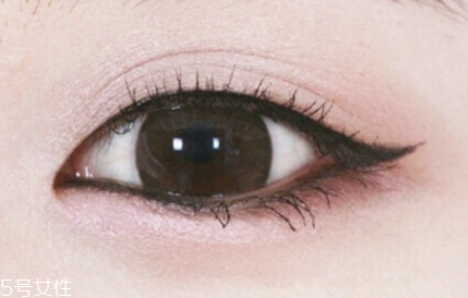 單眼皮內(nèi)雙怎么畫眼妝 內(nèi)雙眼妝畫法步驟圖解 單眼皮內(nèi)雙怎么畫眼妝 內(nèi)雙眼妝畫法步驟圖解