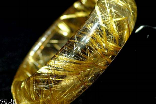 金鈦晶的功效與作用 招財(cái)辟邪好處多 金鈦晶的功效與作用 招財(cái)辟邪好處多