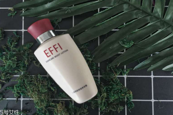 玉麗美容露怎么使用 國民素顏霜養(yǎng)成蜜肌 玉麗美容露怎么使用 國民素顏霜養(yǎng)成蜜肌