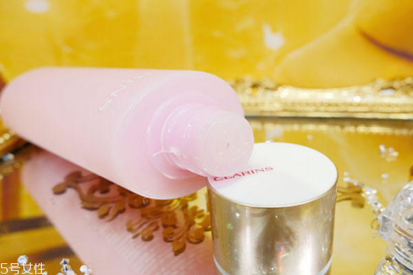 嬌韻詩(shī)青春賦活系列適合什么膚質(zhì) 敏感肌也能用