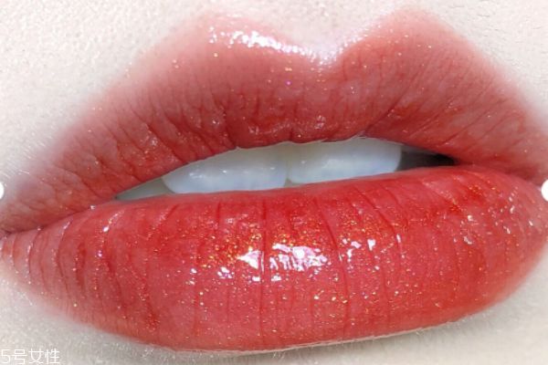 阿瑪尼黑管500適合黃皮嗎 美出天際的錦鯉色 阿瑪尼黑管500適合黃皮嗎 美出天際的錦鯉色