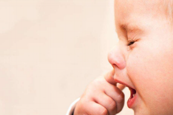 寶寶老愛(ài)生氣怎么辦 媽媽要耐心安撫