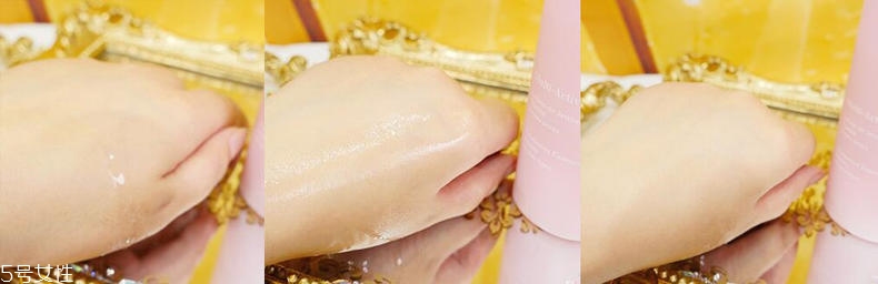 嬌韻詩(shī)青春賦活系列適合什么膚質(zhì) 敏感肌也能用