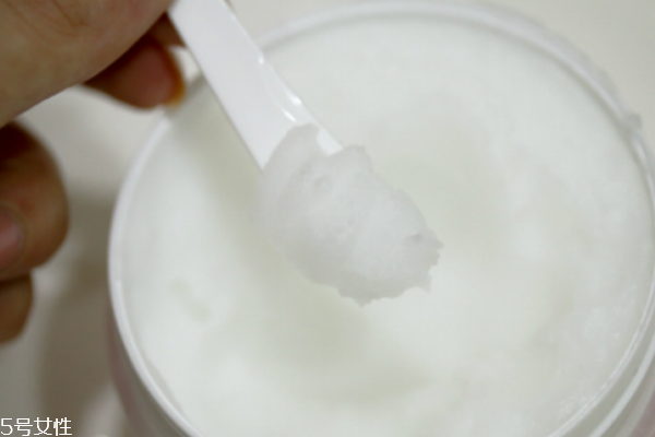 nooni雪花純凈卸妝膏和芭妮蘭卸妝膏哪個(gè)好 nooni雪花純凈卸妝膏和芭妮蘭卸妝膏哪個(gè)好