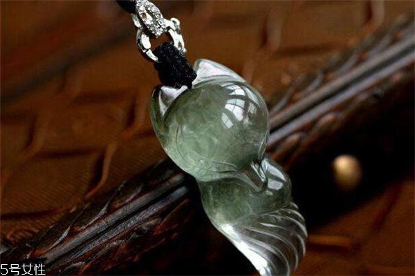 綠幽靈水晶佩戴禁忌 這些事情要注意 綠幽靈水晶佩戴禁忌 這些事情要注意