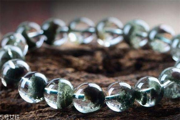 綠幽靈水晶佩戴禁忌 這些事情要注意 綠幽靈水晶佩戴禁忌 這些事情要注意
