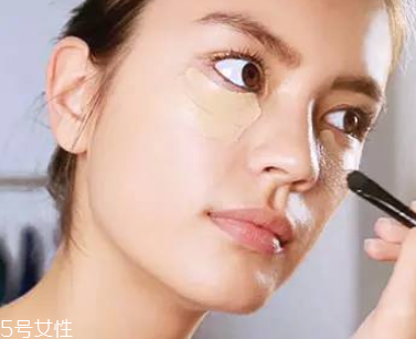 遮瑕霜哪個(gè)牌子好用 遮瑕霜的正確使用方法 遮瑕霜哪個(gè)牌子好用 遮瑕霜的正確使用方法