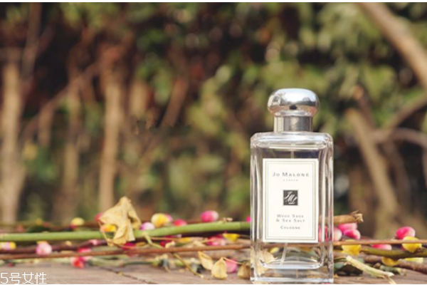 祖馬龍香水怎么樣 祖馬龍香水留香多久 祖馬龍香水怎么樣 祖馬龍香水留香多久