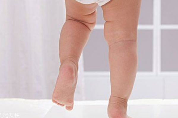 想要寶寶腿型好看怎么辦 注意這些壞習(xí)慣 想要寶寶腿型好看怎么辦 注意這些壞習(xí)慣