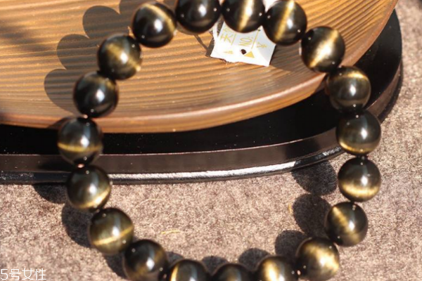 金曜石的功效與作用 對(duì)身體很好 金曜石的功效與作用 對(duì)身體很好