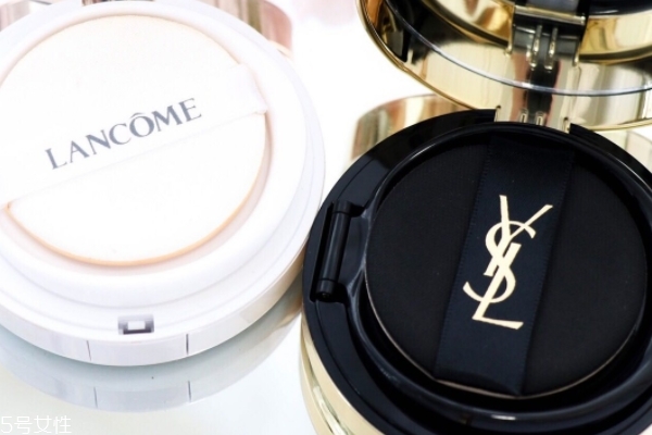 ysl氣墊pk蘭蔻氣墊 你會(huì)更愛(ài)哪一款 ysl氣墊pk蘭蔻氣墊 你會(huì)更愛(ài)哪一款