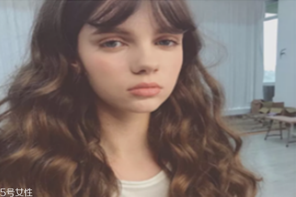 激光魚(yú)尾紋多少錢呢 激光去魚(yú)尾紋的價(jià)格