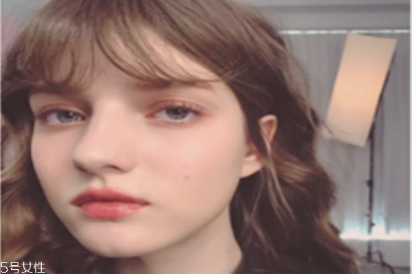 激光魚(yú)尾紋多少錢呢 激光去魚(yú)尾紋的價(jià)格