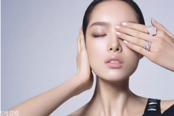 抬頭紋除皺針多久生效 抬頭紋除皺針注意事項 抬頭紋除皺針多久生效 抬頭紋除皺針注意事項