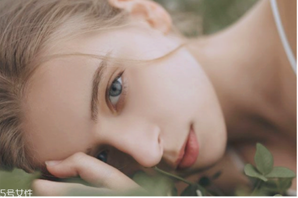 肉毒素除皺針副作用 肉毒素除皺針的危害 肉毒素除皺針副作用 肉毒素除皺針的危害