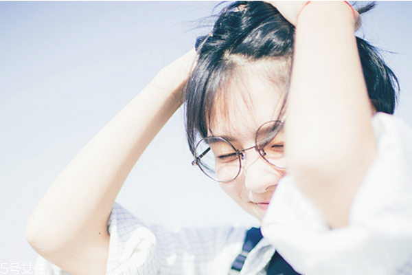 曬黑了敷面膜有用嗎 這些辦法能拯救你曬黑的肌膚 曬黑了敷面膜有用嗎 這些辦法能拯救你曬黑的肌膚