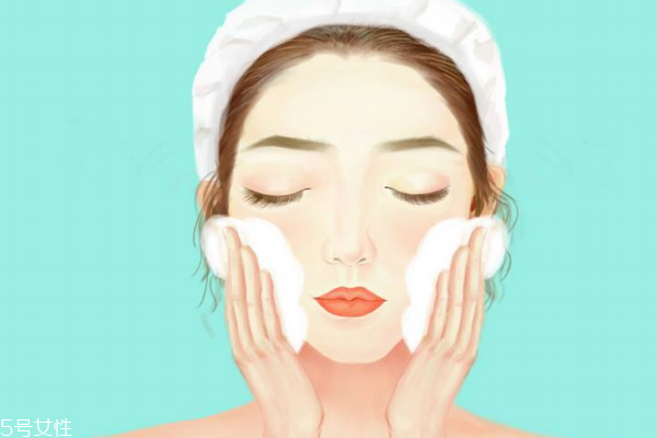 洗臉?lè)较驁D解 這樣洗讓抗老效果up