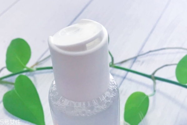 雅漾舒潤(rùn)凈顏卸妝水好用嗎 你值得擁有