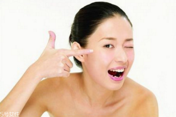 還敢擠痘痘，你知道擠出來的是什么嗎