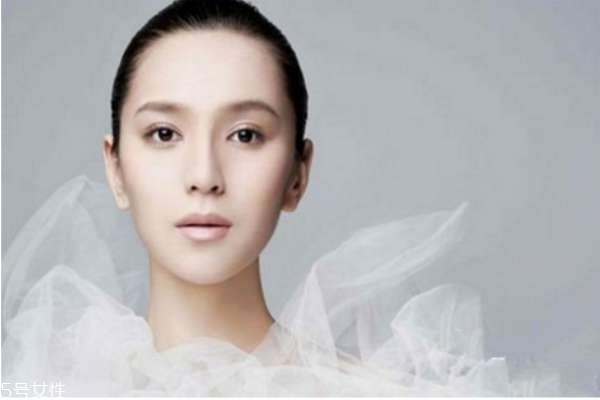 還敢擠痘痘，你知道擠出來的是什么嗎