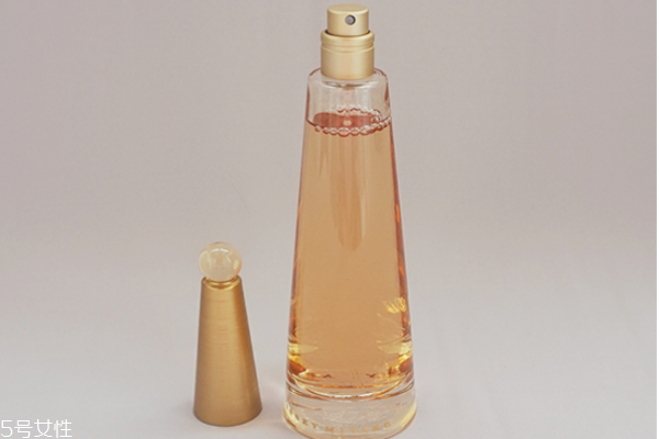 三宅一生香水哪個好聞 三宅一生香水適合年齡 三宅一生香水哪個好聞 三宅一生香水適合年齡