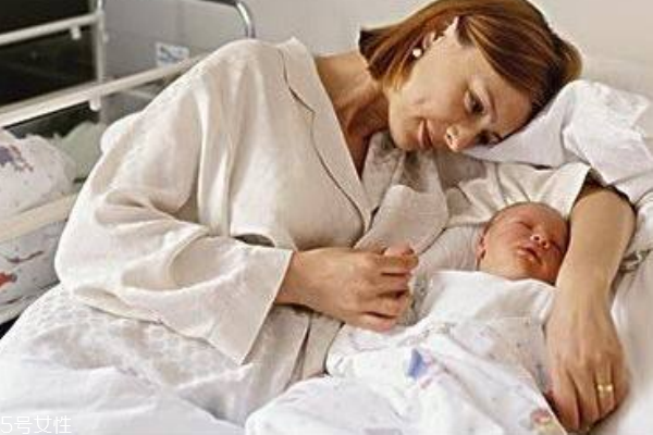 產(chǎn)婦滿月為什么要發(fā)汗 滿月發(fā)汗方法推薦 產(chǎn)婦滿月為什么要發(fā)汗 滿月發(fā)汗方法推薦