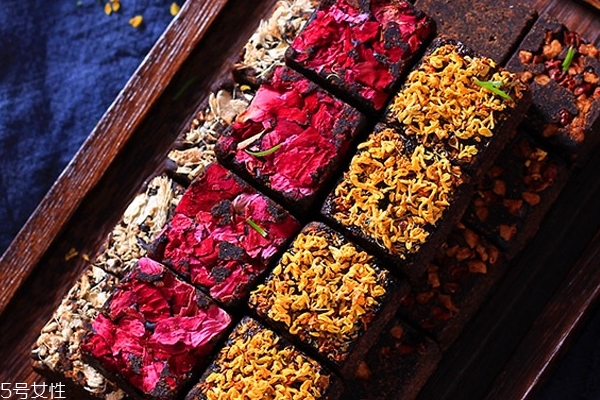 黑糖為什么長(zhǎng)蟲 保存不當(dāng)?shù)脑? alt=