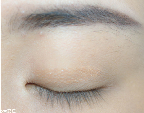 單眼皮怎么貼雙眼皮貼 貼網狀雙眼皮貼的方法