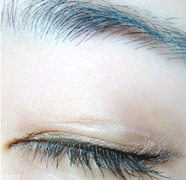 單眼皮怎么貼雙眼皮貼 貼網狀雙眼皮貼的方法