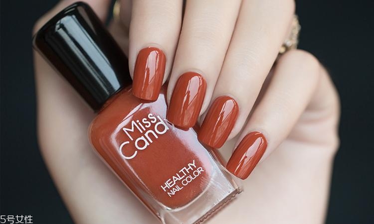 莫蘭迪色系指甲油有哪些 這幾個牌子顯白又耐看 莫蘭迪色系指甲油有哪些 這幾個牌子顯白又耐看