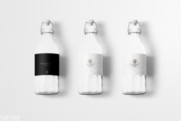 秋季適合用什么護(hù)膚品 遠(yuǎn)離酒精成分 秋季適合用什么護(hù)膚品 遠(yuǎn)離酒精成分